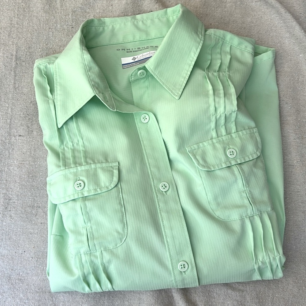 Columbia Shirt Womens Small Green Omni-Shade Hiking Gorpcore Fishing Ruffles - Picture 3 of 16